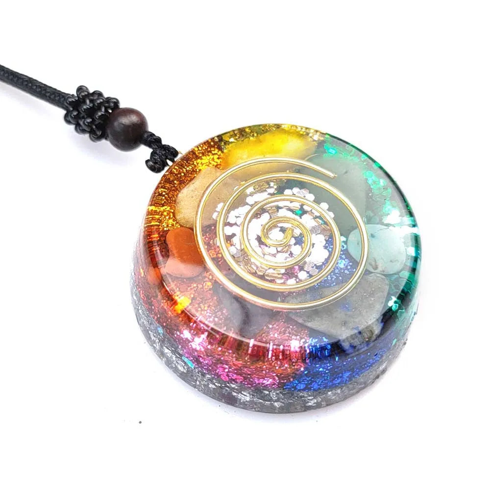 Chakra Orgonit Anhänger nahaufnahme ohne hintergrund
