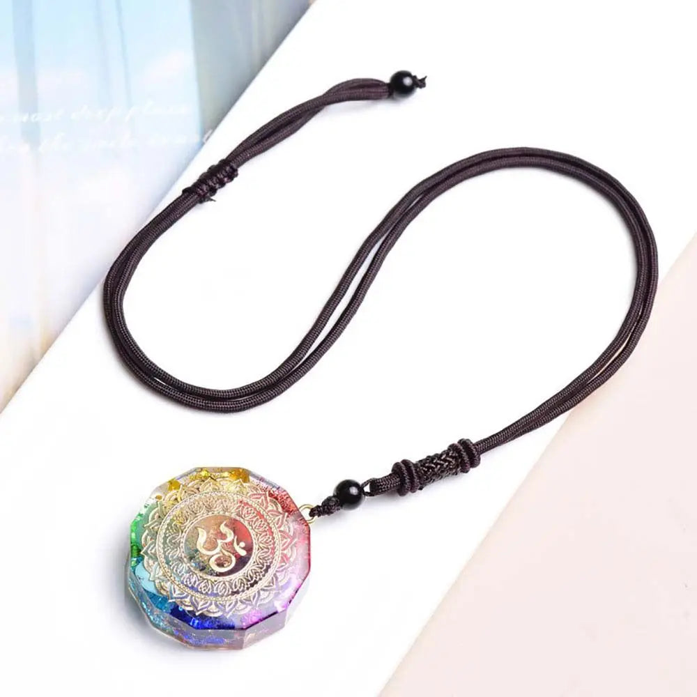 Om Radiance Halskette präsentiert