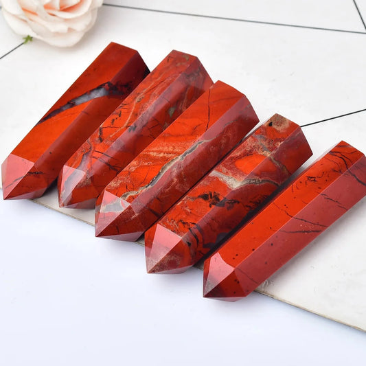 Roter Jaspis Naturstein geschliffen verschiedene größen