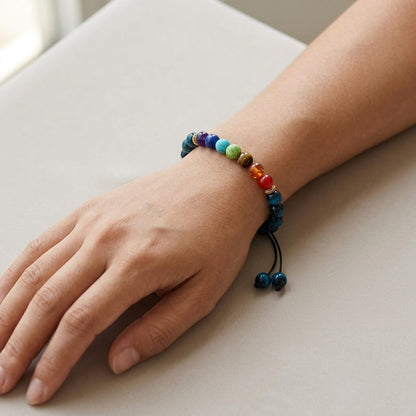 Chakra Prisma Armband getragen