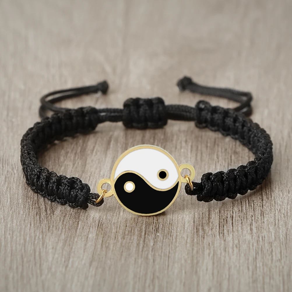 Sornarus Tai Chi Armband schwarz hintergrund